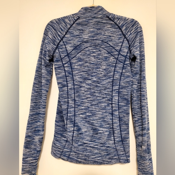 Blue/White long-sleeved workout top - Picture 2 of 3